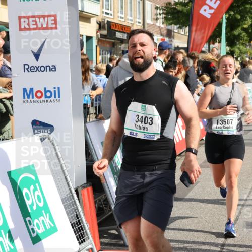 15.09.2024 - PSD Bank Halbmarathon Strokosch-Dieckow http://msf.ph/oto/7093493 15.09.2024 12:17:24 Ziel 792, 1157, 1596, 2117, 2270, 2277, 2305, 2306, 2686, 2969, 3109, 3118, 3130, 3193, 3250, 3403, 3425, 3507, 3558 meine-sportfotos.de