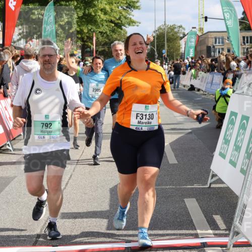 15.09.2024 - PSD Bank Halbmarathon Strokosch-Dieckow http://msf.ph/oto/7093507 15.09.2024 12:17:29 Ziel 792, 1596, 2270, 2277, 2305, 2306, 2931, 2932, 3118, 3130, 3250, 3403, 3425, 3507 meine-sportfotos.de