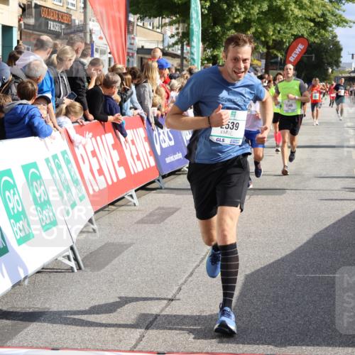15.09.2024 - PSD Bank Halbmarathon Strokosch-Dieckow http://msf.ph/oto/7093524 15.09.2024 11:46:18 Ziel 446, 948, 952, 1326, 1346, 1347, 1351, 1375, 2539, 2645, 2705, 2988 meine-sportfotos.de
