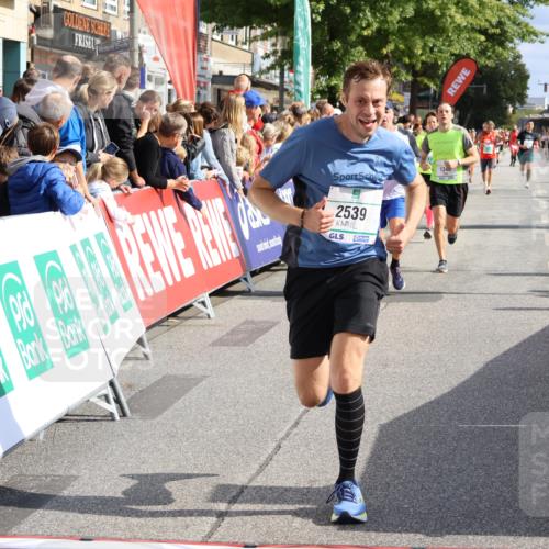 15.09.2024 - PSD Bank Halbmarathon Strokosch-Dieckow http://msf.ph/oto/7093528 15.09.2024 11:46:18 Ziel 446, 948, 952, 1326, 1346, 1347, 1351, 1375, 2539, 2645, 2705, 2988 meine-sportfotos.de