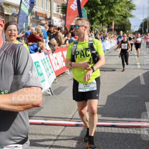 15.09.2024 - PSD Bank Halbmarathon Strokosch-Dieckow http://msf.ph/oto/7093599 15.09.2024 12:02:07 Ziel 1427, 1529, 1663, 1879, 2247, 2792, 2882, 2896, 2927, 2986, 2990, 2992, 3484 meine-sportfotos.de
