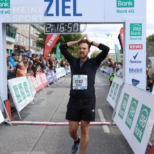15.09.2024 - PSD Bank Halbmarathon Strokosch-Dieckow http://msf.ph/oto/7093631 15.09.2024 12:17:41 Ziel 792, 2282, 2305, 2306, 2931, 2932, 3020, 3130, 3425 meine-sportfotos.de