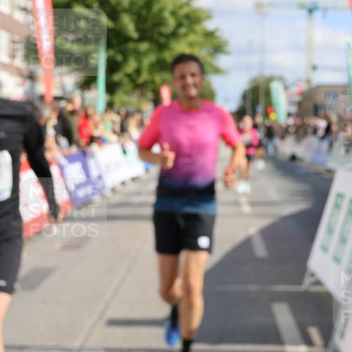 15.09.2024 - PSD Bank Halbmarathon Strokosch-Dieckow http://msf.ph/oto/7093658 15.09.2024 12:13:16 Ziel 1815, 1903, 2210, 2732, 2856 meine-sportfotos.de
