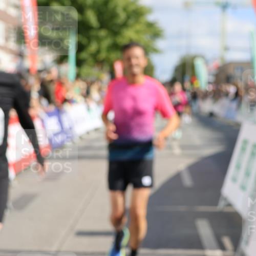 15.09.2024 - PSD Bank Halbmarathon Strokosch-Dieckow http://msf.ph/oto/7093661 15.09.2024 12:13:16 Ziel 1815, 1903, 2210, 2732, 2856 meine-sportfotos.de