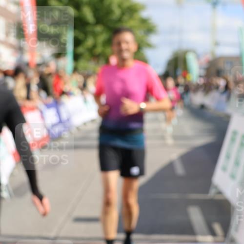 15.09.2024 - PSD Bank Halbmarathon Strokosch-Dieckow http://msf.ph/oto/7093664 15.09.2024 12:13:16 Ziel 1815, 1903, 2210, 2732, 2856 meine-sportfotos.de