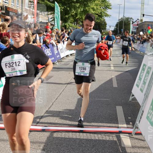 15.09.2024 - PSD Bank Halbmarathon Strokosch-Dieckow http://msf.ph/oto/7093732 15.09.2024 12:02:24 Ziel 1286, 1529, 1779, 1826, 1906, 2012, 2069, 2159, 2736, 2740, 2792, 2909, 2927, 2992, 3212 meine-sportfotos.de