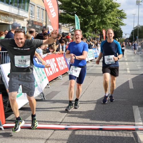 15.09.2024 - PSD Bank Halbmarathon Strokosch-Dieckow http://msf.ph/oto/7093736 15.09.2024 12:02:28 Ziel 1286, 1310, 1779, 1826, 1906, 1963, 2012, 2026, 2069, 2159, 2736, 2740, 2754, 2909, 3212 meine-sportfotos.de