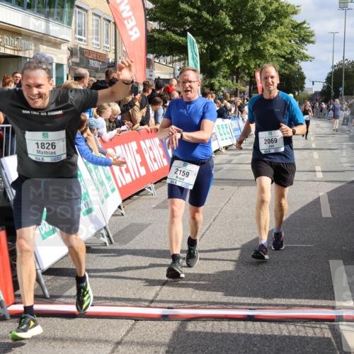 15.09.2024 - PSD Bank Halbmarathon Strokosch-Dieckow http://msf.ph/oto/7093740 15.09.2024 12:02:28 Ziel 1286, 1310, 1779, 1826, 1906, 1963, 2012, 2026, 2069, 2159, 2736, 2740, 2754, 2909, 3212 meine-sportfotos.de