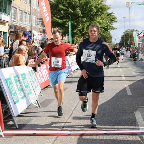 15.09.2024 - PSD Bank Halbmarathon Strokosch-Dieckow http://msf.ph/oto/7093742 15.09.2024 12:13:29 Ziel 1815, 1982, 2064, 2099, 2100, 2203, 2300, 2393, 2732, 2856, 3254, 3497 meine-sportfotos.de