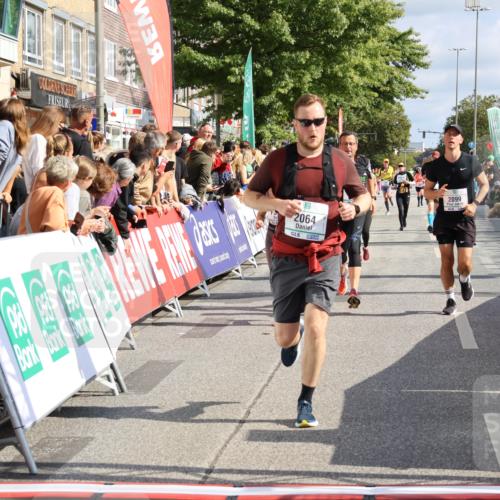 15.09.2024 - PSD Bank Halbmarathon Strokosch-Dieckow http://msf.ph/oto/7093771 15.09.2024 12:13:34 Ziel 1982, 2064, 2099, 2100, 2203, 2300, 2393, 3043, 3254, 3497 meine-sportfotos.de