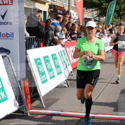 15.09.2024 - PSD Bank Halbmarathon Strokosch-Dieckow http://msf.ph/oto/7093780 15.09.2024 11:47:02 Ziel 444, 784, 786, 832, 966, 969, 1315, 1746, 2630, 2699 meine-sportfotos.de