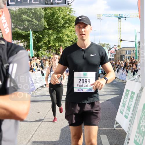 15.09.2024 - PSD Bank Halbmarathon Strokosch-Dieckow http://msf.ph/oto/7093787 15.09.2024 12:13:37 Ziel 1982, 2050, 2064, 2099, 2100, 2148, 2178, 2203, 2300, 2393, 3043, 3044, 3254, 3497 meine-sportfotos.de