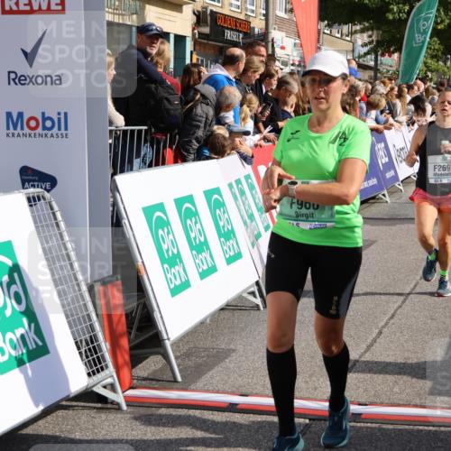 15.09.2024 - PSD Bank Halbmarathon Strokosch-Dieckow http://msf.ph/oto/7093793 15.09.2024 11:47:02 Ziel 444, 784, 786, 832, 966, 969, 1315, 1746, 2630, 2699 meine-sportfotos.de