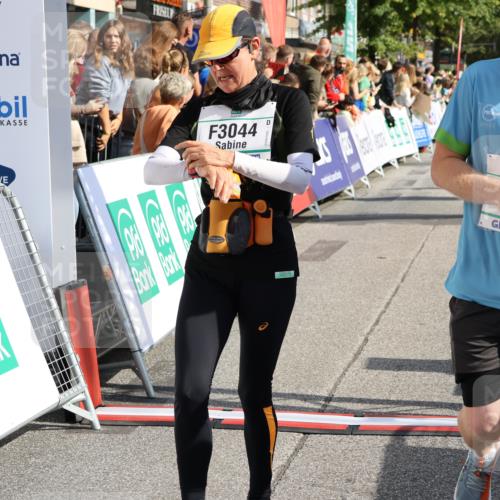 15.09.2024 - PSD Bank Halbmarathon Strokosch-Dieckow http://msf.ph/oto/7093819 15.09.2024 12:13:45 Ziel 2050, 2064, 2099, 2148, 2178, 2203, 3043, 3044, 3497, 3534 meine-sportfotos.de