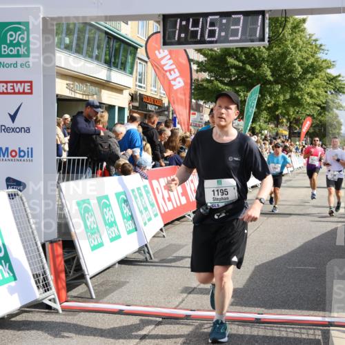 15.09.2024 - PSD Bank Halbmarathon Strokosch-Dieckow http://msf.ph/oto/7093850 15.09.2024 11:47:22 Ziel 1195, 1261, 1269, 1369, 1412, 1531, 1641, 1789, 1886, 1897, 2176, 2491, 2533, 2630, 2653 meine-sportfotos.de