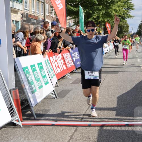 15.09.2024 - PSD Bank Halbmarathon Strokosch-Dieckow http://msf.ph/oto/7093859 15.09.2024 12:13:58 Ziel 1651, 1766, 3031, 3076, 3534 meine-sportfotos.de