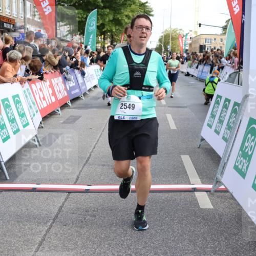 15.09.2024 - PSD Bank Halbmarathon Strokosch-Dieckow http://msf.ph/oto/7093861 15.09.2024 12:18:05 Ziel 1515, 2169, 2298, 2424, 2549, 2665, 2702, 2762, 2971, 3010, 3072, 3084, 3155, 3260 meine-sportfotos.de