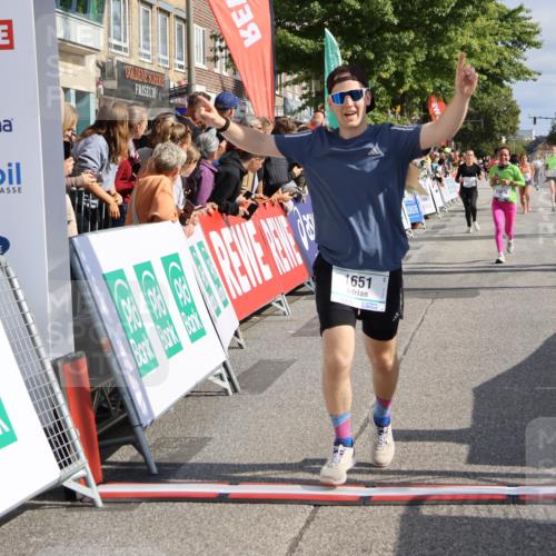 15.09.2024 - PSD Bank Halbmarathon Strokosch-Dieckow http://msf.ph/oto/7093866 15.09.2024 12:13:58 Ziel 1651, 1766, 3031, 3076, 3534 meine-sportfotos.de