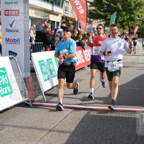 15.09.2024 - PSD Bank Halbmarathon Strokosch-Dieckow http://msf.ph/oto/7093876 15.09.2024 11:47:24 Ziel 1053, 1195, 1261, 1269, 1369, 1412, 1488, 1641, 1789, 1886, 1897, 2176, 2491, 2533, 2653 meine-sportfotos.de