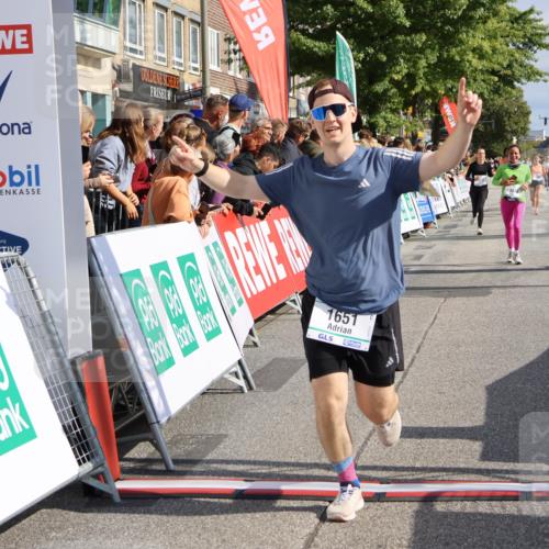 15.09.2024 - PSD Bank Halbmarathon Strokosch-Dieckow http://msf.ph/oto/7093878 15.09.2024 12:13:58 Ziel 1651, 1766, 3031, 3076, 3534 meine-sportfotos.de
