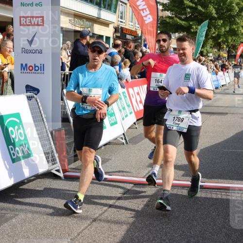 15.09.2024 - PSD Bank Halbmarathon Strokosch-Dieckow http://msf.ph/oto/7093899 15.09.2024 11:47:25 Ziel 1053, 1195, 1261, 1269, 1369, 1412, 1488, 1641, 1789, 1886, 1897, 2176, 2491, 2533, 2653 meine-sportfotos.de
