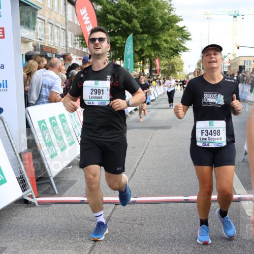 15.09.2024 - PSD Bank Halbmarathon Strokosch-Dieckow http://msf.ph/oto/7093903 15.09.2024 12:18:14 Ziel 1959, 2169, 2298, 2424, 2549, 2762, 2916, 2971, 2991, 3070, 3084, 3137, 3260, 3382, 3498 meine-sportfotos.de