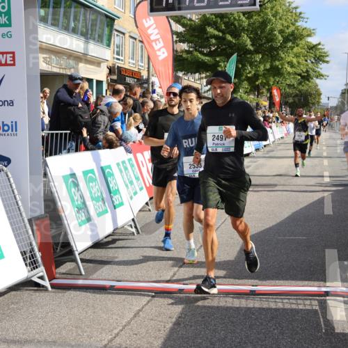 15.09.2024 - PSD Bank Halbmarathon Strokosch-Dieckow http://msf.ph/oto/7093910 15.09.2024 11:47:30 Ziel 1053, 1078, 1195, 1269, 1369, 1488, 1641, 1648, 1789, 2491, 2532, 2533, 2653 meine-sportfotos.de