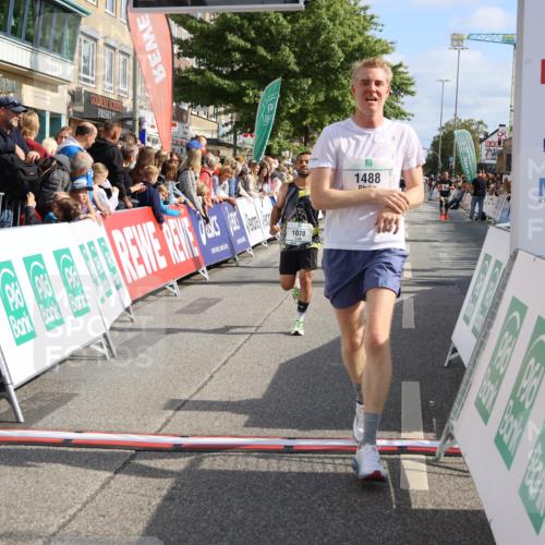 15.09.2024 - PSD Bank Halbmarathon Strokosch-Dieckow http://msf.ph/oto/7093926 15.09.2024 11:47:32 Ziel 1053, 1078, 1195, 1269, 1369, 1488, 1641, 1648, 1789, 2044, 2243, 2491, 2532, 2533 meine-sportfotos.de