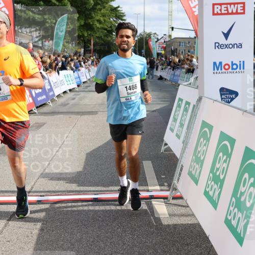 15.09.2024 - PSD Bank Halbmarathon Strokosch-Dieckow http://msf.ph/oto/7093927 15.09.2024 12:03:02 Ziel 1420, 1466, 1551, 2544 meine-sportfotos.de