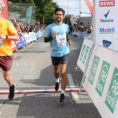 15.09.2024 - PSD Bank Halbmarathon Strokosch-Dieckow http://msf.ph/oto/7093931 15.09.2024 12:03:02 Ziel 1420, 1466, 1551, 2544 meine-sportfotos.de