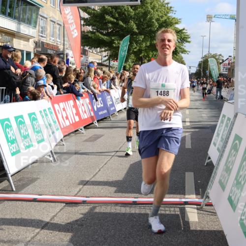 15.09.2024 - PSD Bank Halbmarathon Strokosch-Dieckow http://msf.ph/oto/7093936 15.09.2024 11:47:32 Ziel 1053, 1078, 1195, 1269, 1369, 1488, 1641, 1648, 1789, 2044, 2243, 2491, 2532, 2533 meine-sportfotos.de