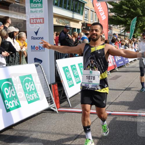 15.09.2024 - PSD Bank Halbmarathon Strokosch-Dieckow http://msf.ph/oto/7093945 15.09.2024 11:47:35 Ziel 1053, 1078, 1269, 1297, 1488, 1624, 1641, 1648, 1789, 2044, 2243, 2491, 2532, 2533 meine-sportfotos.de