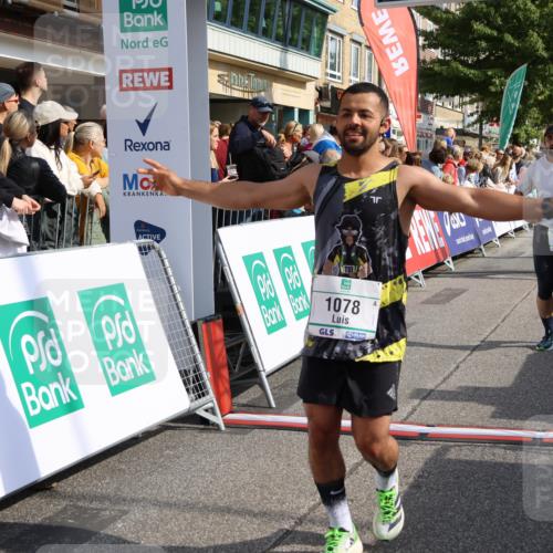 15.09.2024 - PSD Bank Halbmarathon Strokosch-Dieckow http://msf.ph/oto/7093947 15.09.2024 11:47:35 Ziel 1053, 1078, 1269, 1297, 1488, 1624, 1641, 1648, 1789, 2044, 2243, 2491, 2532, 2533 meine-sportfotos.de