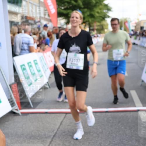 15.09.2024 - PSD Bank Halbmarathon Strokosch-Dieckow http://msf.ph/oto/7093955 15.09.2024 12:18:20 Ziel 789, 1959, 2169, 2298, 2762, 2916, 2971, 2991, 3070, 3084, 3137, 3208, 3382, 3498 meine-sportfotos.de