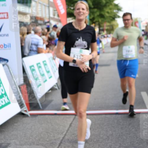 15.09.2024 - PSD Bank Halbmarathon Strokosch-Dieckow http://msf.ph/oto/7093965 15.09.2024 12:18:21 Ziel 789, 1959, 2169, 2298, 2762, 2916, 2971, 2991, 3070, 3074, 3084, 3137, 3208, 3382, 3498 meine-sportfotos.de