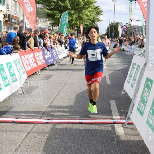 15.09.2024 - PSD Bank Halbmarathon Strokosch-Dieckow http://msf.ph/oto/7093970 15.09.2024 12:03:15 Ziel 1420, 1658, 1722, 1740, 2037, 2060, 2155, 2764, 3011 meine-sportfotos.de