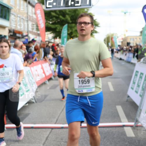 15.09.2024 - PSD Bank Halbmarathon Strokosch-Dieckow http://msf.ph/oto/7093985 15.09.2024 12:18:22 Ziel 789, 1959, 2169, 2916, 2971, 2991, 3070, 3074, 3137, 3208, 3382, 3498 meine-sportfotos.de