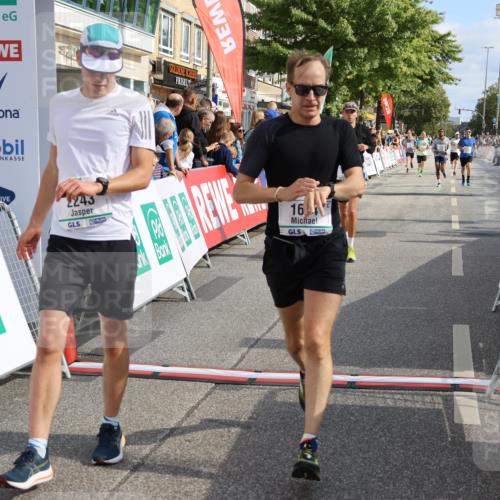 15.09.2024 - PSD Bank Halbmarathon Strokosch-Dieckow http://msf.ph/oto/7094005 15.09.2024 11:47:41 Ziel 1053, 1078, 1100, 1297, 1488, 1624, 1648, 2044, 2104, 2243, 2491, 2532, 2533 meine-sportfotos.de