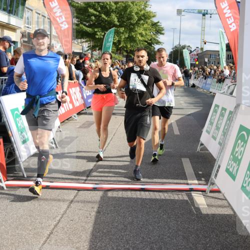 15.09.2024 - PSD Bank Halbmarathon Strokosch-Dieckow http://msf.ph/oto/7094022 15.09.2024 12:03:19 Ziel 1420, 1658, 1722, 1740, 2037, 2060, 2155, 2764, 3011 meine-sportfotos.de