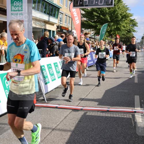 15.09.2024 - PSD Bank Halbmarathon Strokosch-Dieckow http://msf.ph/oto/7094029 15.09.2024 11:47:52 Ziel 1100, 1297, 1300, 1485, 1490, 1594, 1624, 1637, 1785, 2041, 2104, 2243, 2654 meine-sportfotos.de