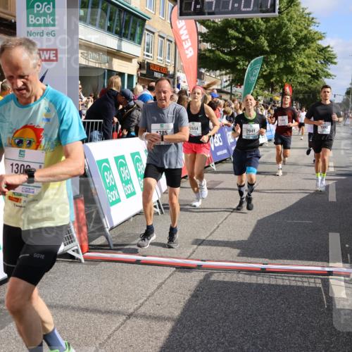 15.09.2024 - PSD Bank Halbmarathon Strokosch-Dieckow http://msf.ph/oto/7094032 15.09.2024 11:47:52 Ziel 1100, 1297, 1300, 1485, 1490, 1594, 1624, 1637, 1785, 2041, 2104, 2243, 2654 meine-sportfotos.de