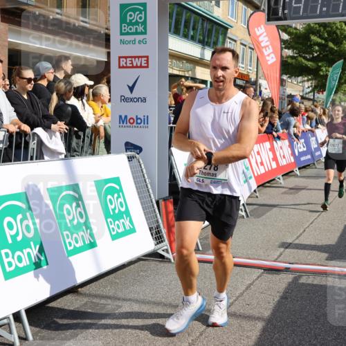 15.09.2024 - PSD Bank Halbmarathon Strokosch-Dieckow http://msf.ph/oto/7094072 15.09.2024 11:48:01 Ziel 1278, 1300, 1485, 1490, 1594, 1637, 1785, 2041, 2654, 2672, 2934 meine-sportfotos.de
