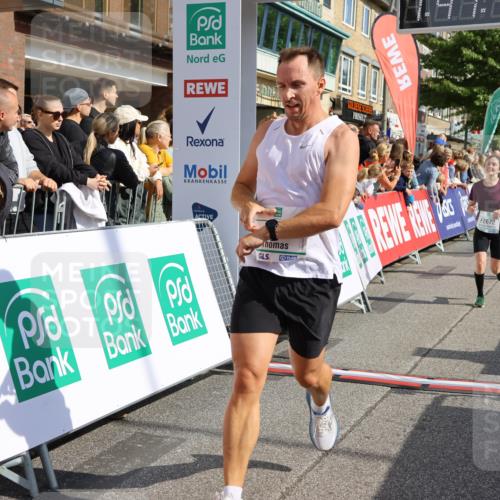 15.09.2024 - PSD Bank Halbmarathon Strokosch-Dieckow http://msf.ph/oto/7094081 15.09.2024 11:48:01 Ziel 1278, 1300, 1485, 1490, 1594, 1637, 1785, 2041, 2654, 2672, 2934 meine-sportfotos.de
