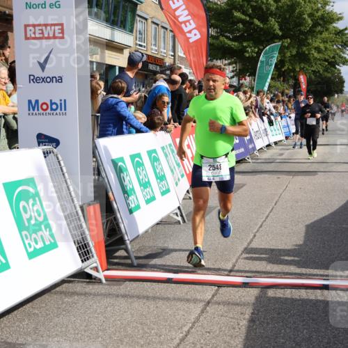 15.09.2024 - PSD Bank Halbmarathon Strokosch-Dieckow http://msf.ph/oto/7094092 15.09.2024 12:03:32 Ziel 1658, 1722, 1740, 1944, 2037, 2155, 2417, 2548, 2759, 2764, 3056 meine-sportfotos.de
