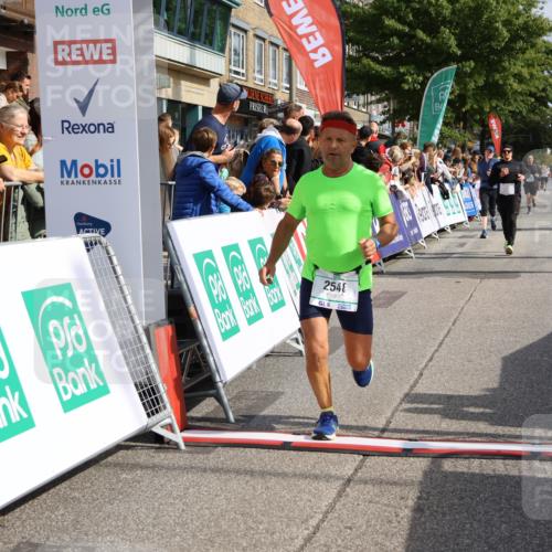 15.09.2024 - PSD Bank Halbmarathon Strokosch-Dieckow http://msf.ph/oto/7094098 15.09.2024 12:03:32 Ziel 1658, 1722, 1740, 1944, 2037, 2155, 2417, 2548, 2759, 2764, 3056 meine-sportfotos.de