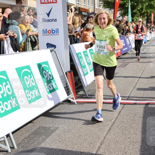 15.09.2024 - PSD Bank Halbmarathon Strokosch-Dieckow http://msf.ph/oto/7094142 15.09.2024 12:14:30 Ziel 2262, 2728, 2758, 3058, 3062, 3120, 3228, 3244, 3429, 3557 meine-sportfotos.de