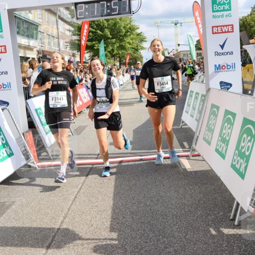 15.09.2024 - PSD Bank Halbmarathon Strokosch-Dieckow http://msf.ph/oto/7094159 15.09.2024 12:18:48 Ziel 1713, 1853, 2154, 2266, 2450, 3064, 3093, 3136, 3141, 3453, 3454, 3472, 3533 meine-sportfotos.de