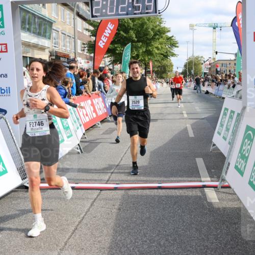 15.09.2024 - PSD Bank Halbmarathon Strokosch-Dieckow http://msf.ph/oto/7094183 15.09.2024 12:03:50 Ziel 1476, 1944, 2062, 2520, 2730, 2746, 3007, 3056, 3271 meine-sportfotos.de