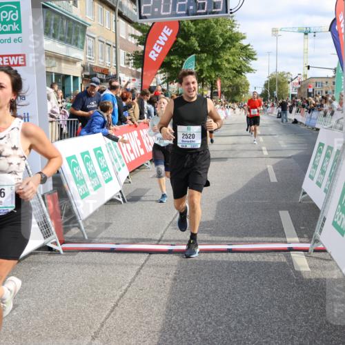 15.09.2024 - PSD Bank Halbmarathon Strokosch-Dieckow http://msf.ph/oto/7094205 15.09.2024 12:03:50 Ziel 1476, 1944, 2062, 2520, 2730, 2746, 3007, 3056, 3271 meine-sportfotos.de