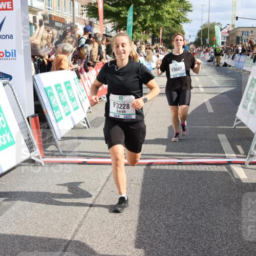 15.09.2024 - PSD Bank Halbmarathon Strokosch-Dieckow http://msf.ph/oto/7094227 15.09.2024 12:14:35 Ziel 1996, 2262, 2728, 2758, 3058, 3062, 3120, 3228, 3244, 3429, 3557 meine-sportfotos.de